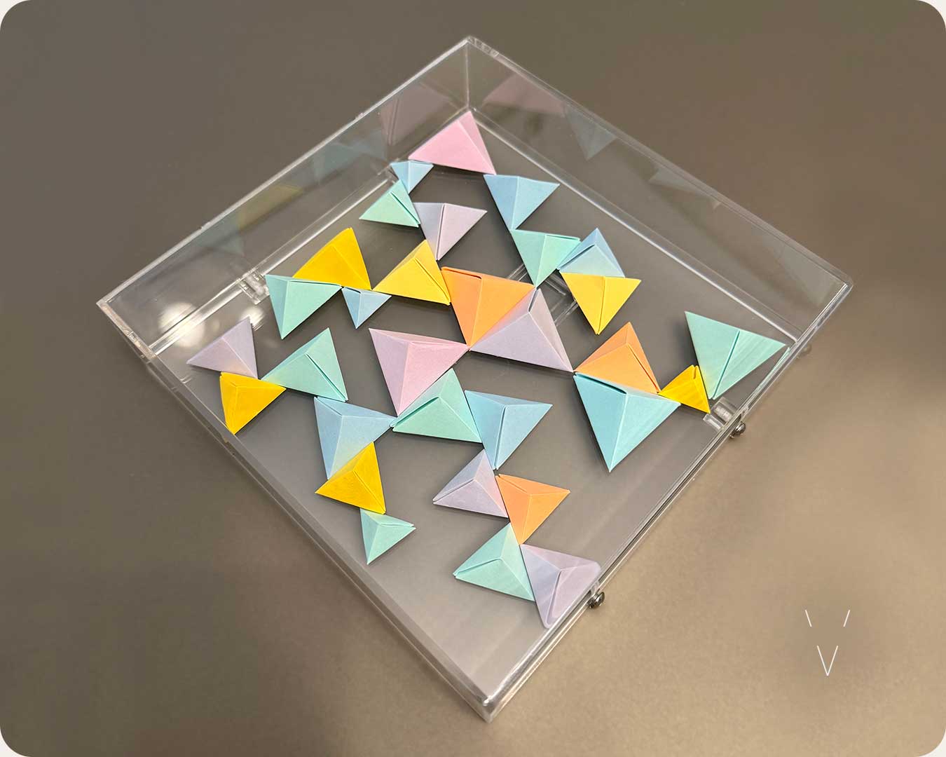 Quadros Acrilicos Origami - Quadros Origami com Moldura de Acrílico - Vinco Studio Quadros Acrilicos Origami - Quadros Origami com Moldura de Acrílico - Vinco Studio